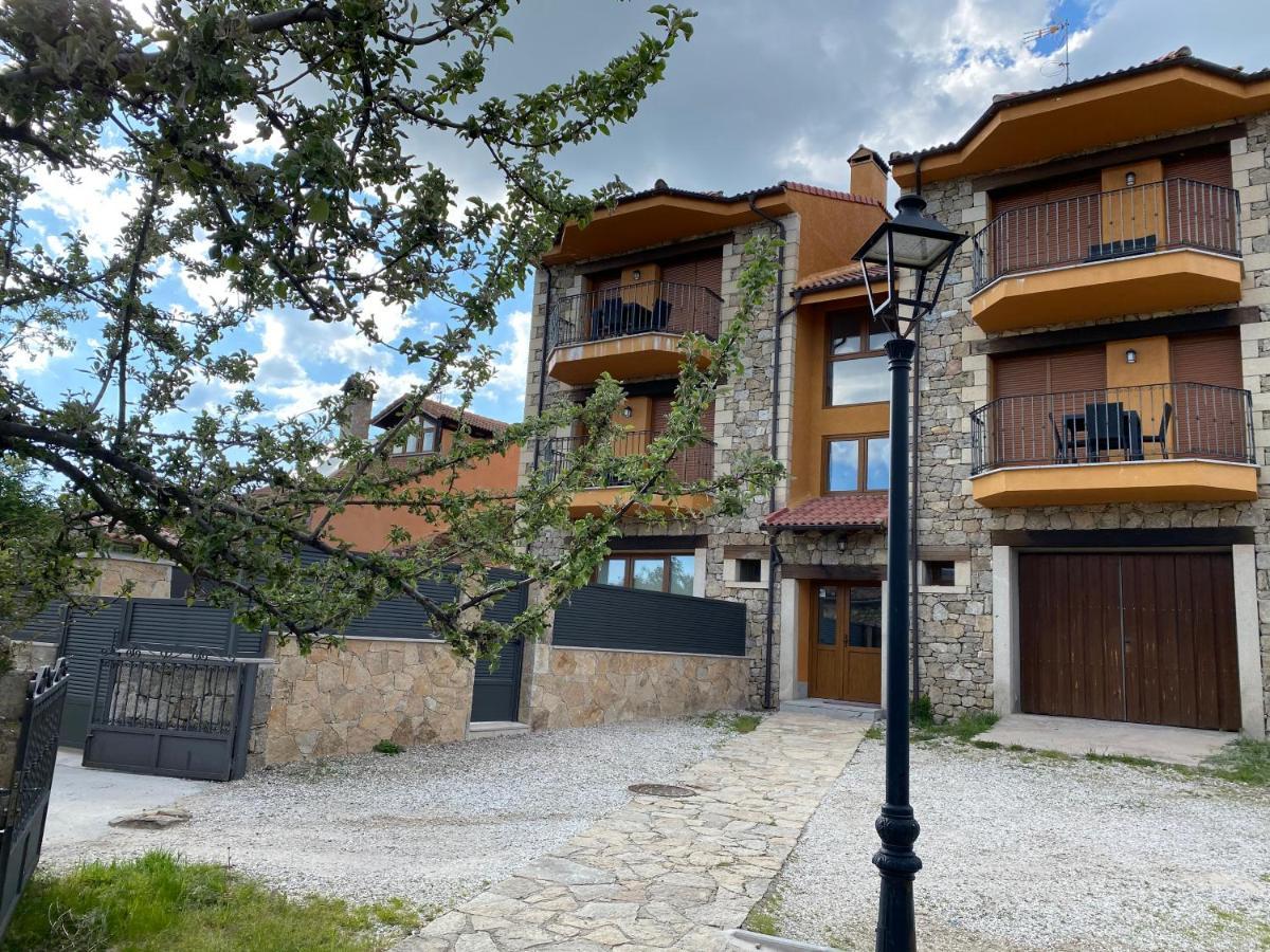 Mirasierra II Y III Navarredonda de Gredos Kültér fotó