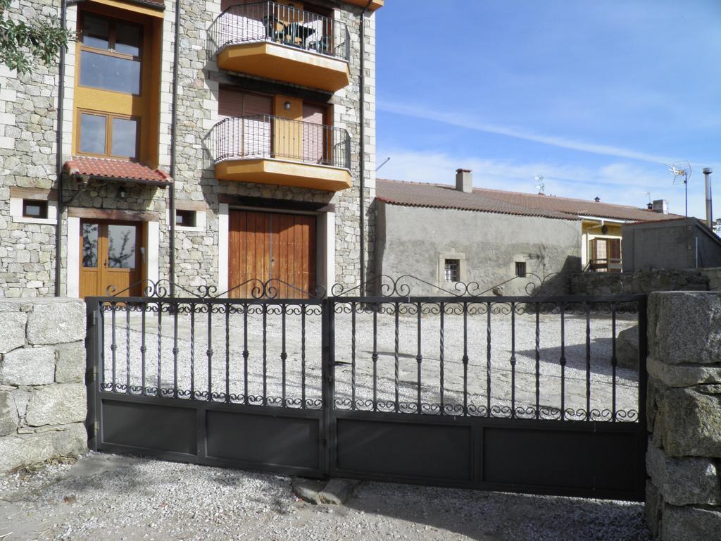 Mirasierra II Y III Navarredonda de Gredos Kültér fotó